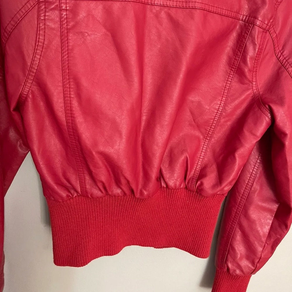 Leather jacket - Picture 4 of 11